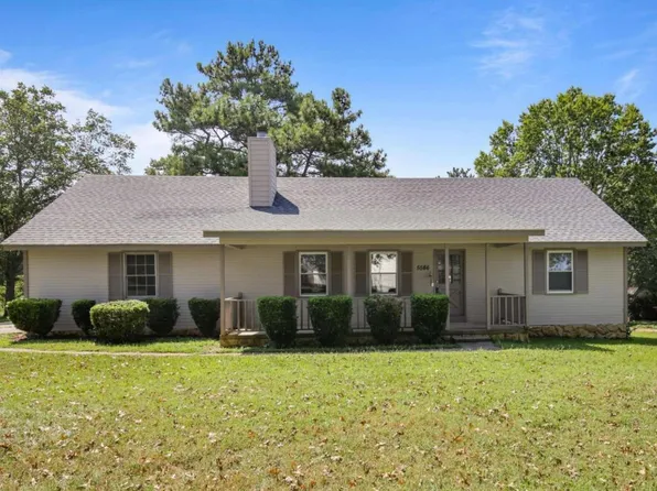 5586 Old Orchard Ct, Rex, GA 30273