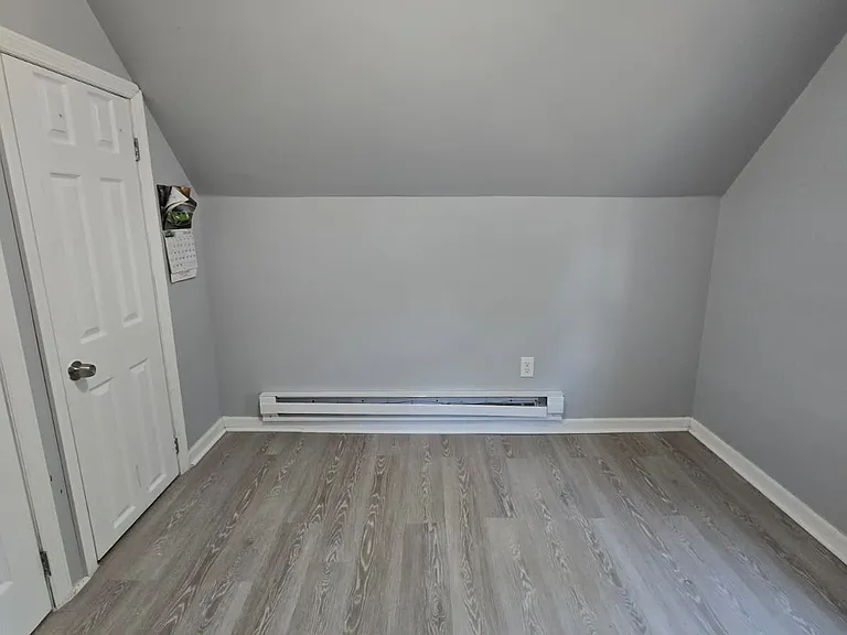 244 Leslie St #3 — Photo 10