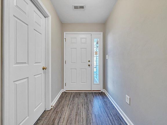 2nd image of 4514 Autumn Ln NW