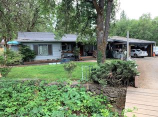 2460 Hamilton Ln, Grants Pass, OR 97527