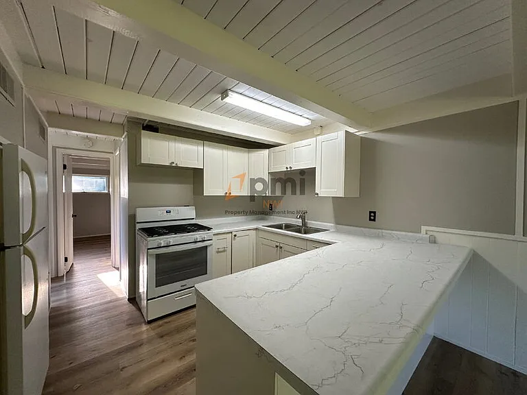 515 Bies St — Photo 1