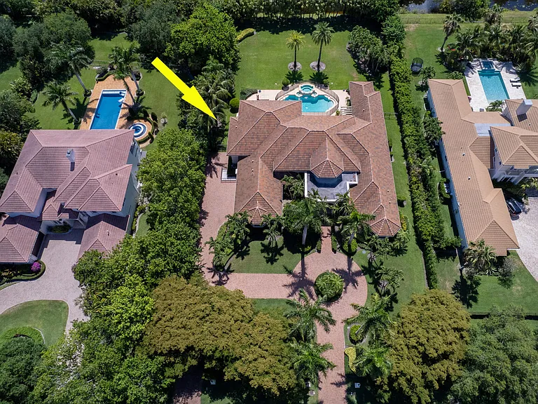 8158 Native Dancer Rd E — Photo 36