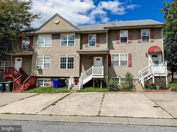 13 Freedom Ct, New Castle, DE 19720