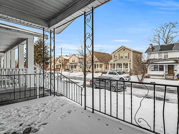 5th image of 1505 Duxberry Ave #1