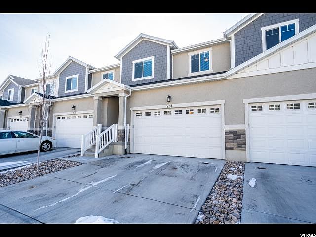 1st image of 223 W Silver Springs Dr