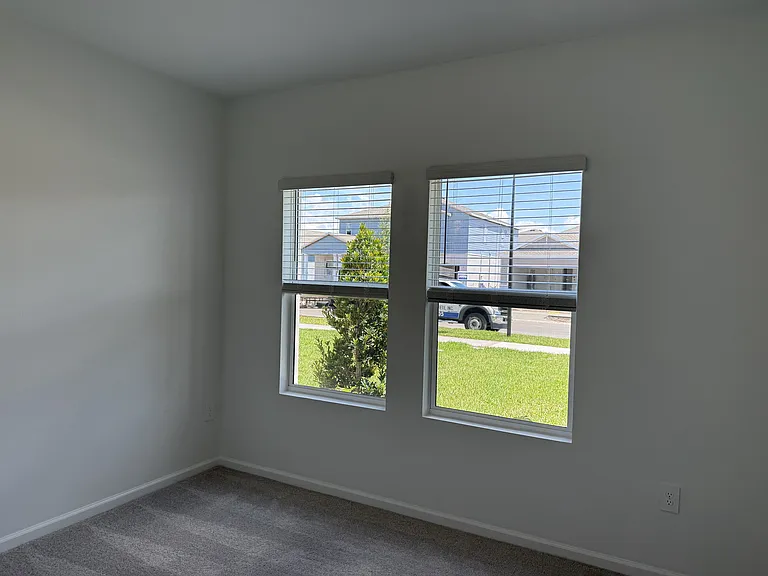 5599 Fiona Ln — Photo 15