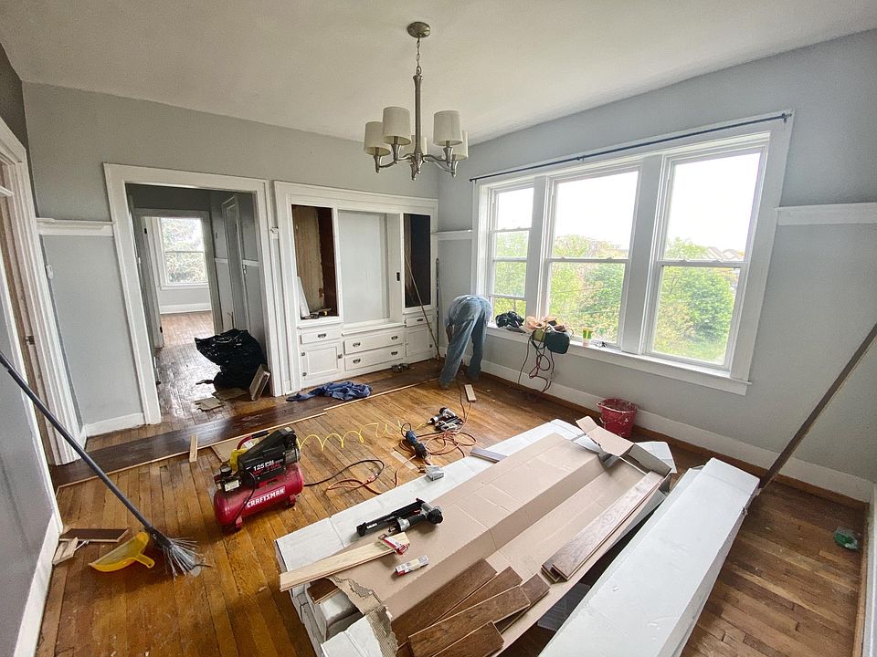 1st image of 504 E Kirby St #10