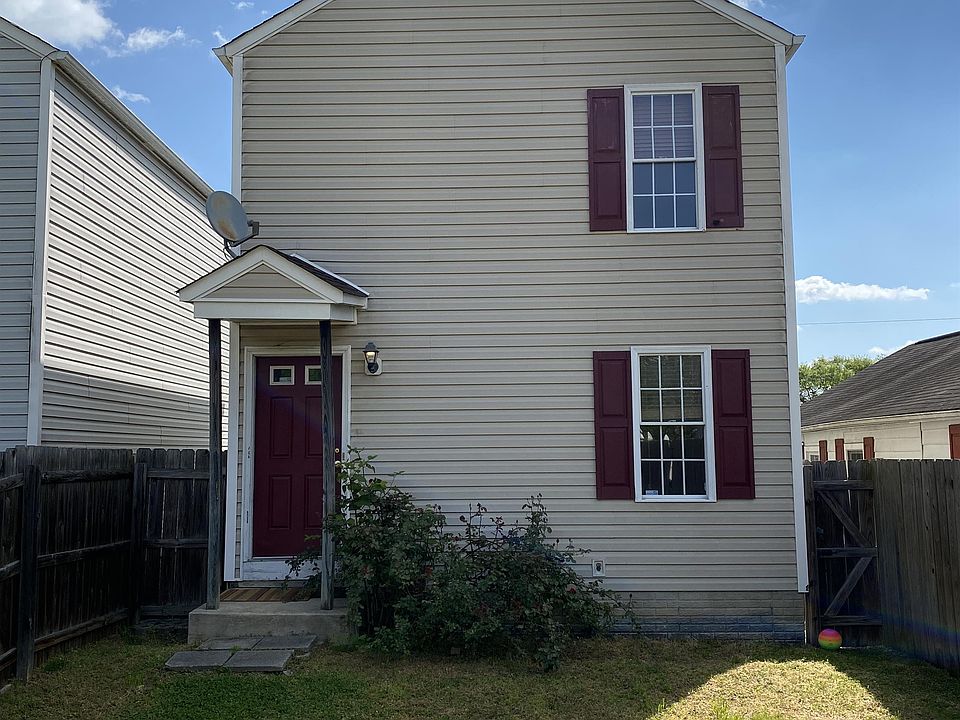 1st image of 913 Dixon St