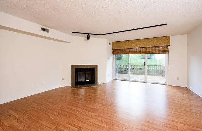421 Cannon Ct — Photo 10