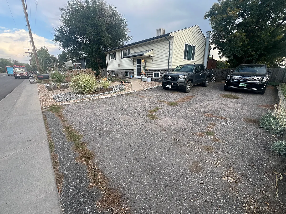 Building Photo - 9142 Oberon Rd