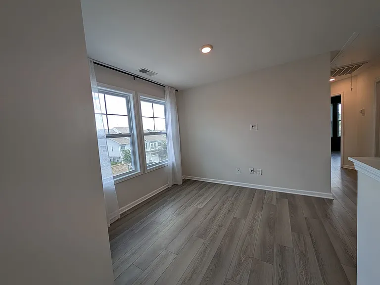 634 Cypress Glen Ln — Photo 15