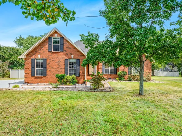 326 Brewster Ct, Murfreesboro, TN 37130