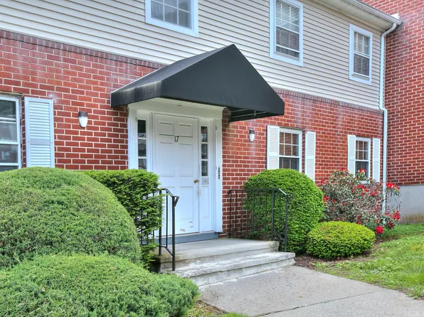 50 Greenhouse Road #17A, Bridgeport, CT 06606