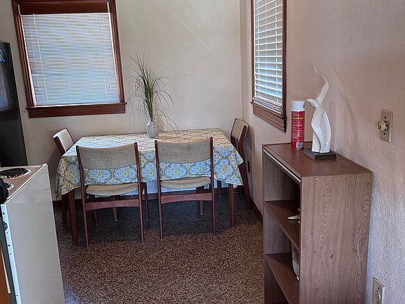 4th image of 22601 Coral Ave