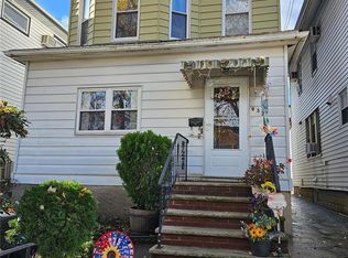 9-32 123rd St, College Point, NY 11356