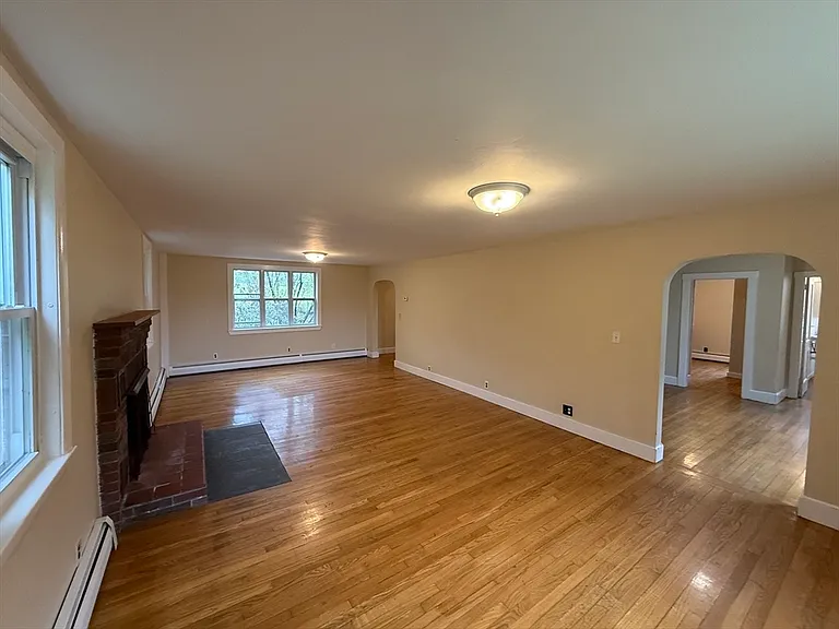 84 Emerald Rd #1 — Photo 10