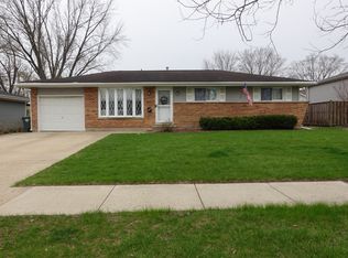 1522 N Ridge Ave, Arlington Heights, IL 60004