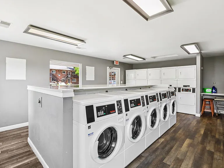 Meadow Park Apartments | Specials Available — Photo 15