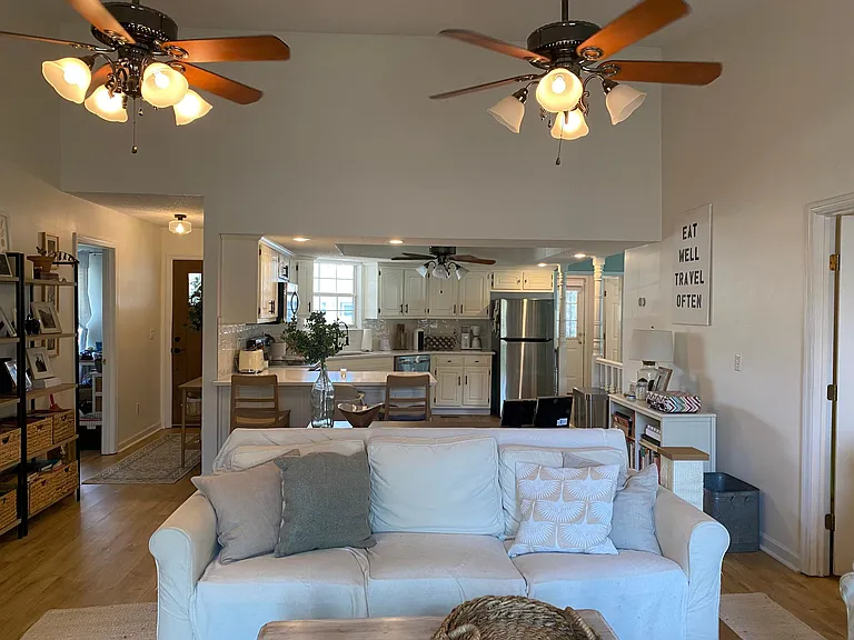 4405 Kings Lake Ct — Photo 4