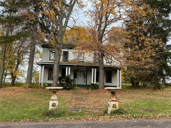 6773 National Pike, Addison, PA 15411