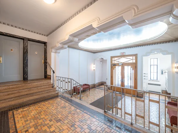 680 West 204th Street image 18 of 19