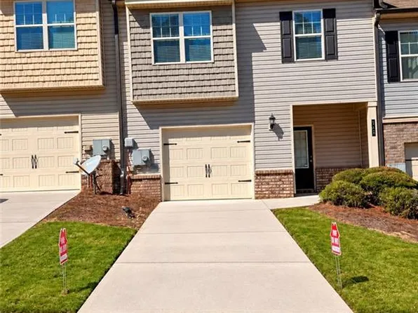 348 Turtle Creek Dr, Winder, GA 30680