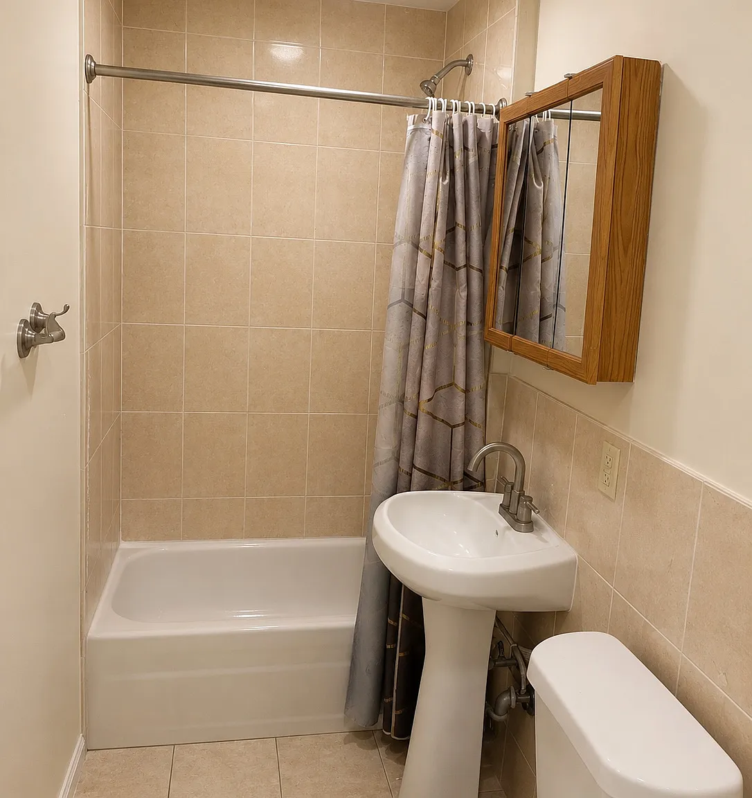 2 bed, 650 sqft, $2,500 — Photo 3