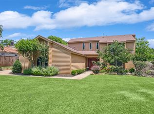 27 Horseshoe Dr, Highland Village, TX 75077