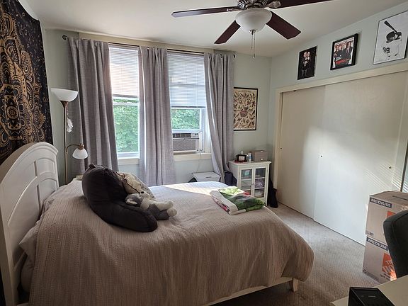 3rd image of 504 Manhattan Ave #2R