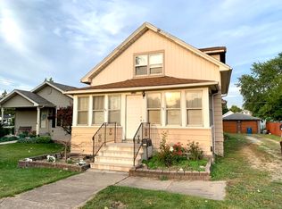 1620 Wilcox St, Crest Hill, IL 60403