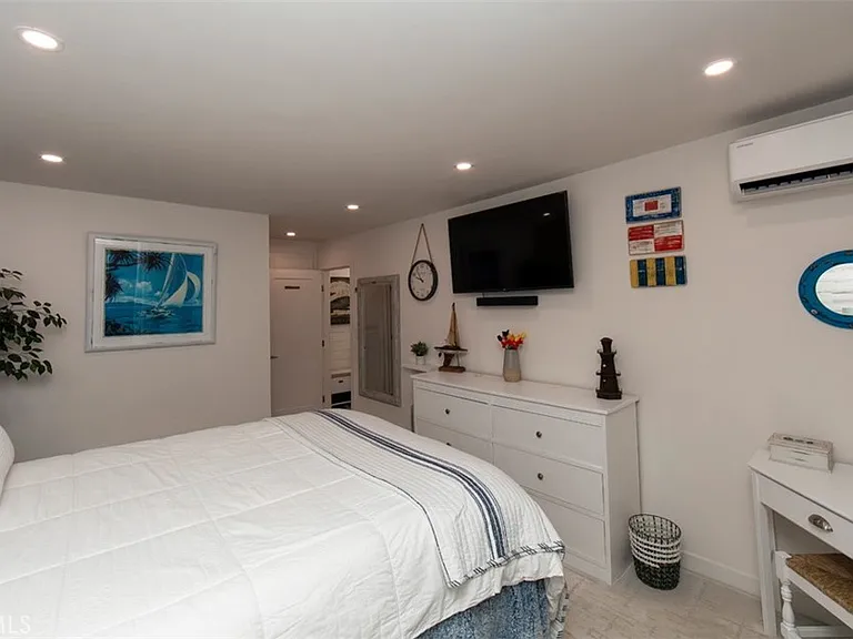 28121 Highridge Rd #305 — Photo 23