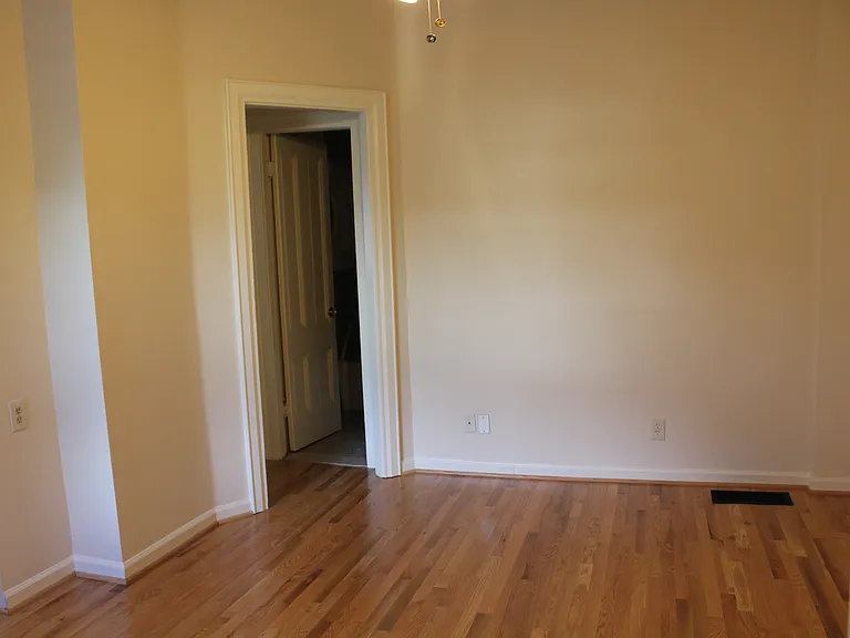 287 Park Ave #2 — Photo 5