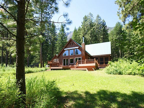 4th image of 32 Fawn Meadow Ln