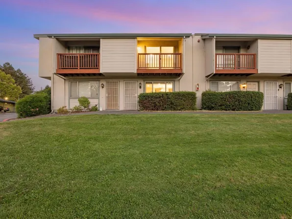1029 Golf Course Drive, Rohnert Park, CA 94928