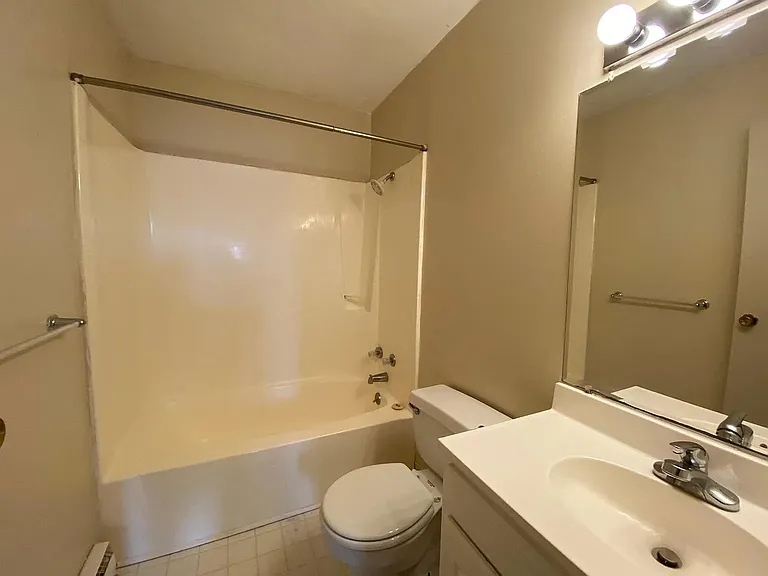 7 1/2 Marvin St #11 — Photo 9