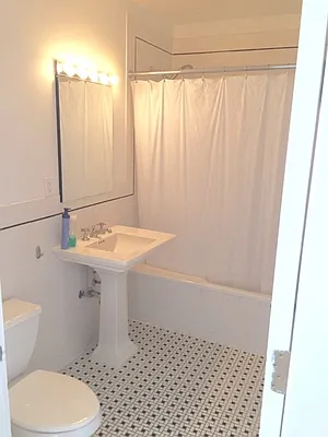 Rented by United American Land | media 21