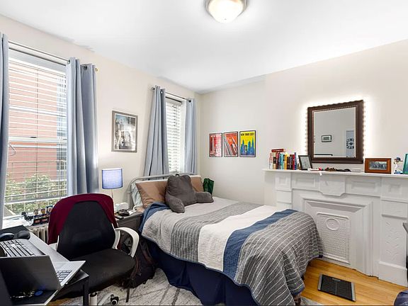 3rd image of 144 W 17th St #5R
