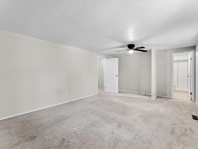 3513 Castlebury Dr — Photo 26