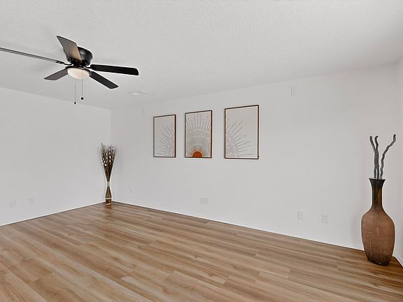 5th image of 5020 Sala De Tomas Dr NW
