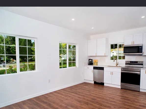 22407 Malden St #9, Canoga Park, CA 91304