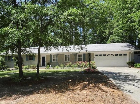 115 Peyton Rd SW