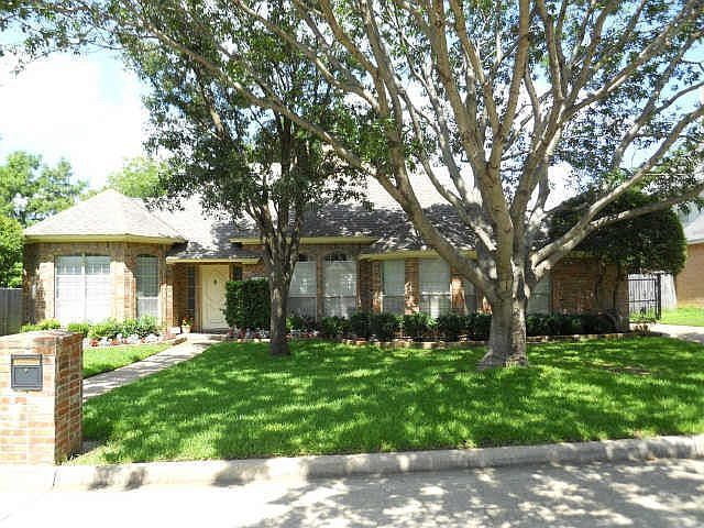 1st image of 4104 Autumnwood Dr