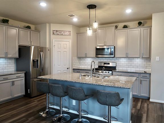 3rd image of 9850 Copper Ranch Trl