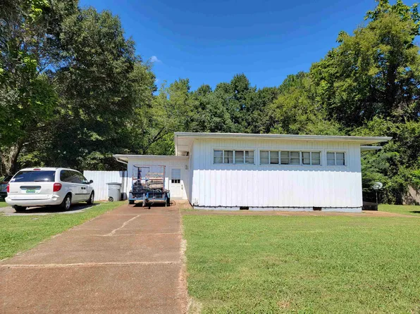 4185 County Road 30, Florence, AL 35634