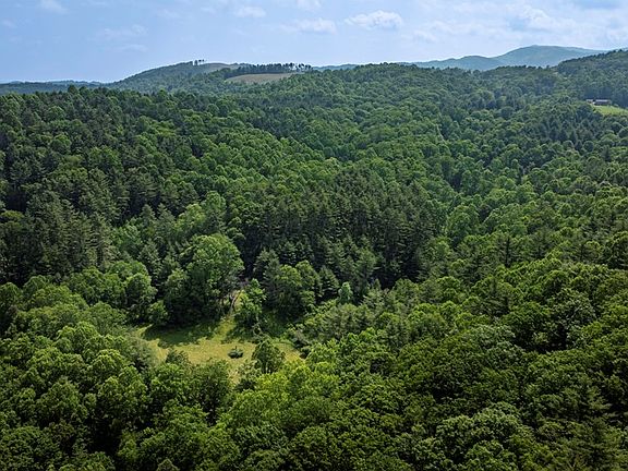 4th image of Old Bridle Creek Dr