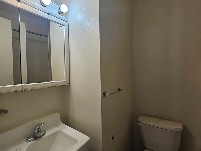 4023 Locust St #2 — Photo 9