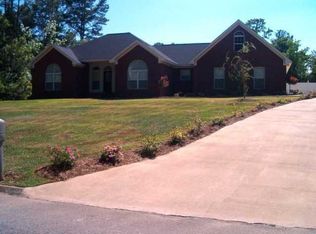 1207 Forest Lake Dr, Elba, AL 36323
