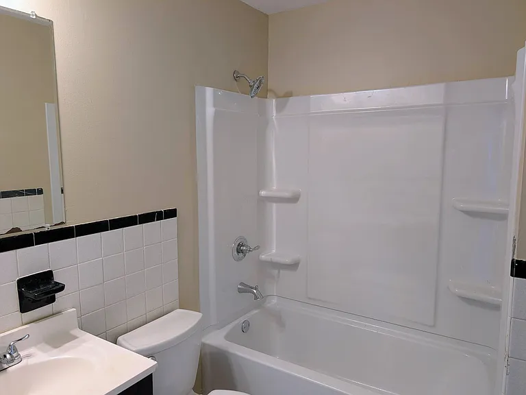 2856 Brock Ave — Photo 7