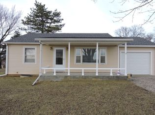 5736 NW 46th St, Topeka, KS 66618