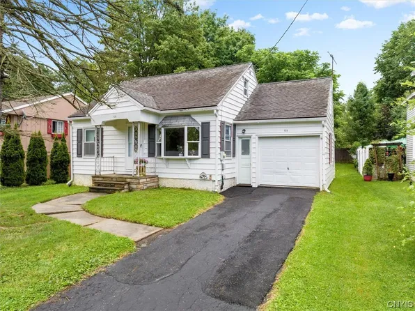 125 Merritt Pl, New Hartford, NY 13413